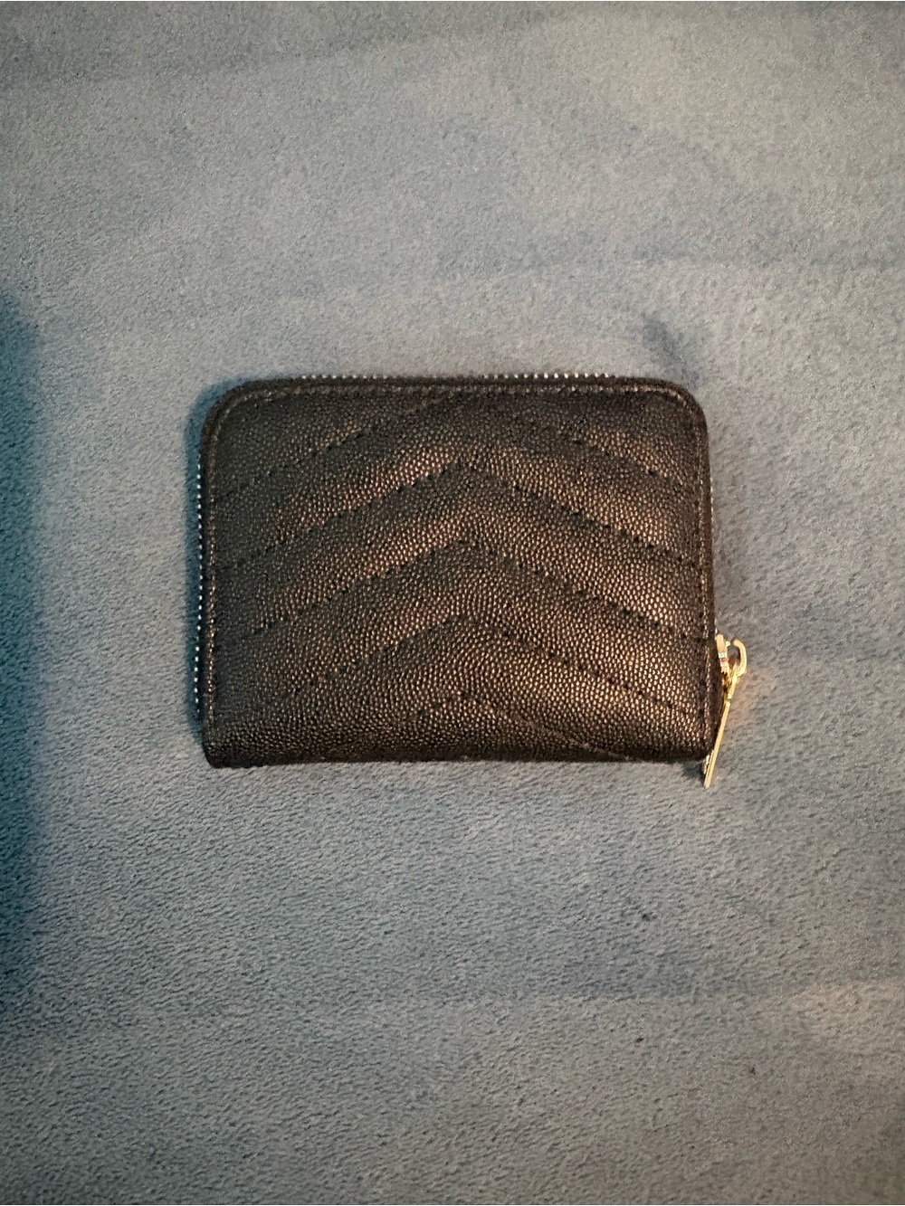 Saint Laurent Black Quilted Card Holder with Gold YSL Logo - Picture 2 of 4